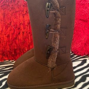 Winter brown boots for women size 5.5
